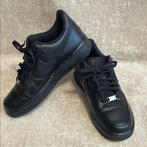 Nike Black Air Force 1s - Picture 1 of 12